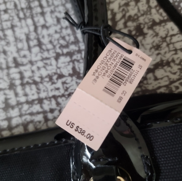 NWT Victoria's Secret Weekender - Picture 10 of 10